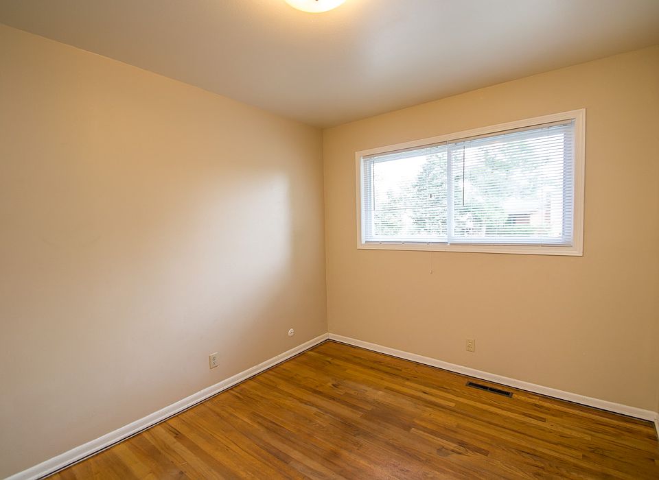 4666 Ingram Court Bedroom