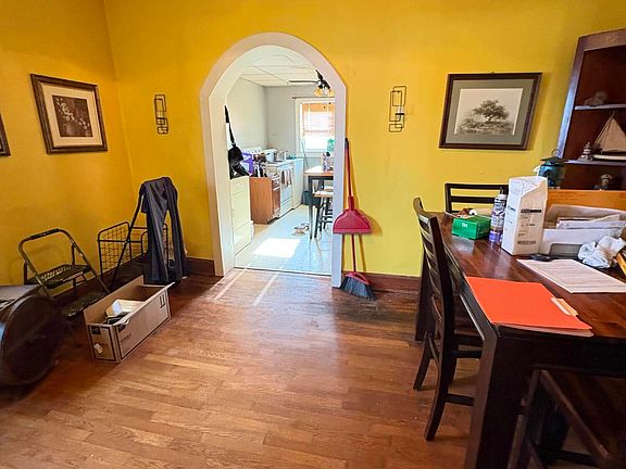 4th image of 330 Filbert St