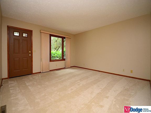 3rd image of 2620 Benson Gardens Blvd
