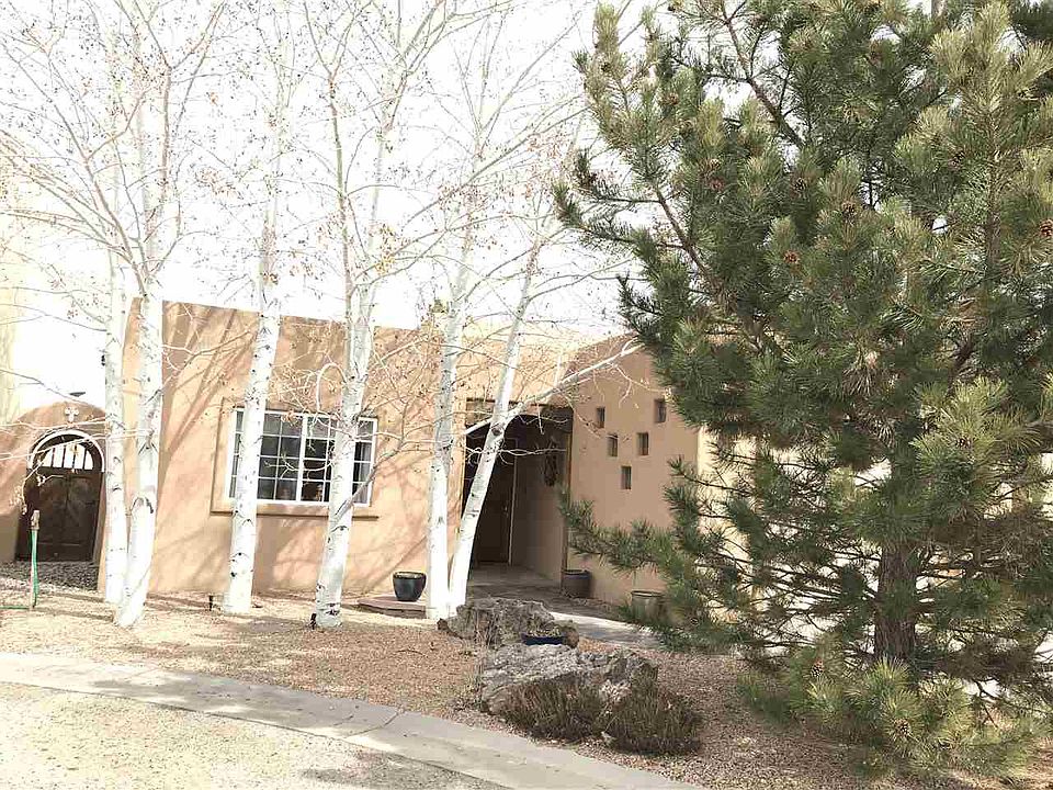 1st image of 110 Vista Ln