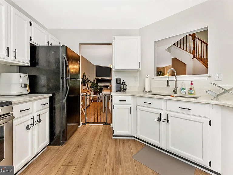 7115 Oberlin Cir — Photo 19