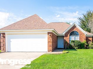 10824 Ridgefield Dr, Olive Branch, MS 38654