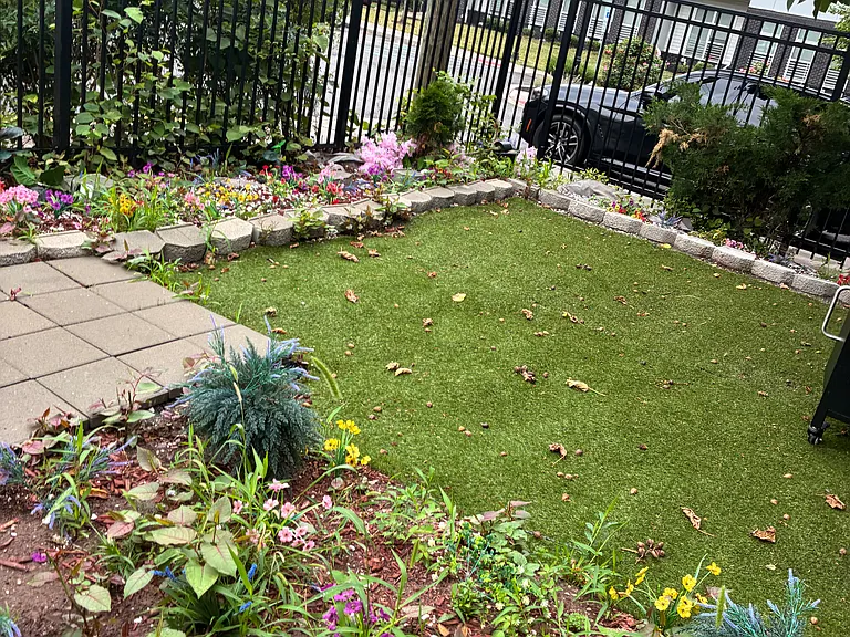 409 Halsey St #2 — Photo 8