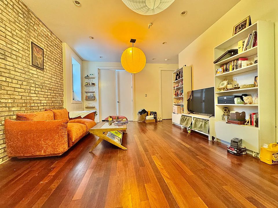 1st image of 120 Grattan St APT 2l