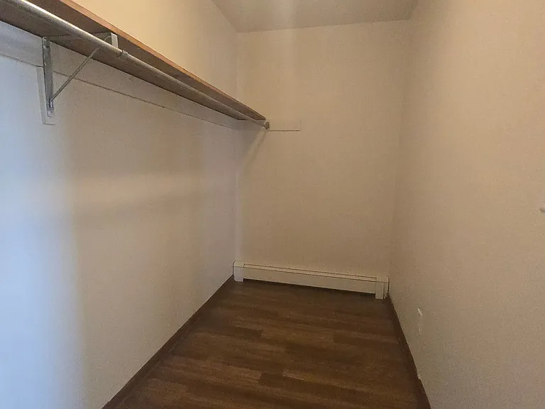 1814 N Main St — Photo 5