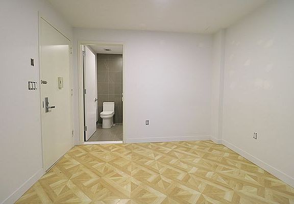 4th image of 316 E 3rd St APT 5A