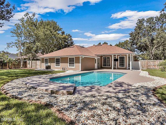 2nd image of 1509 Highland Forest Dr #38