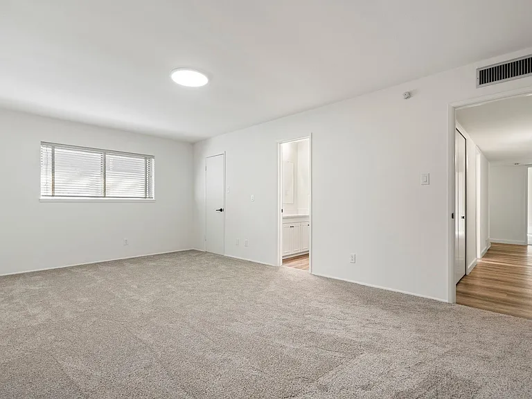 12611 High Meadow Dr — Photo 22