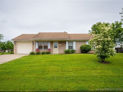 911 Sandstone Drive, Jeffersonville, IN, 47130