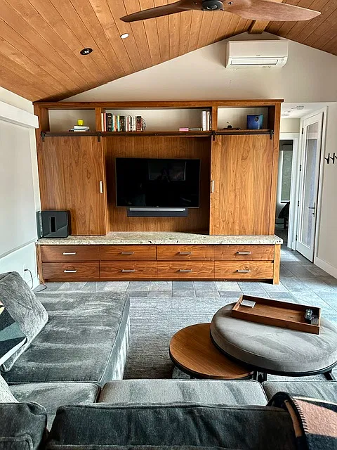 1 bed, 570 sqft, $5,500 — Photo 3