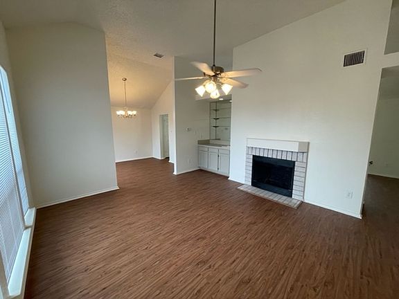 4th image of 819 Over Ridge Dr