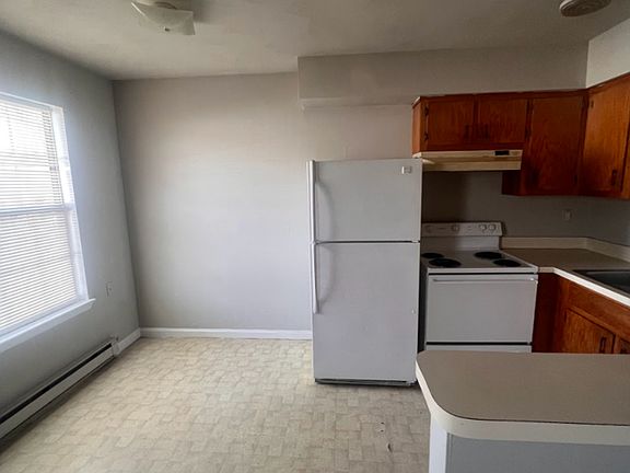 5th image of 8562-8564 Chesapeake Blvd #8562-7