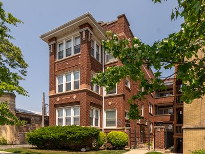 4848 W Belle Plaine Ave #2R, Chicago, IL, 60641