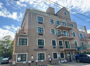 42-23 212th St #3C, Bayside, NY