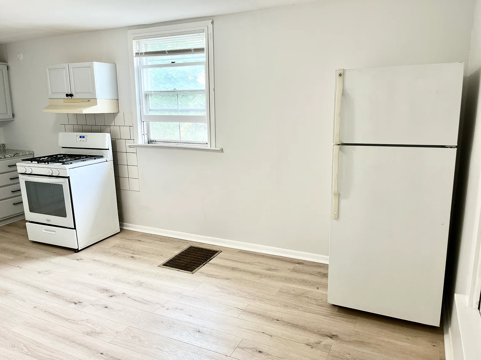 2 bed, $1,550 — Photo 2