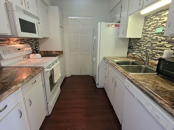 4th image of 3288 Page Ave APT 304