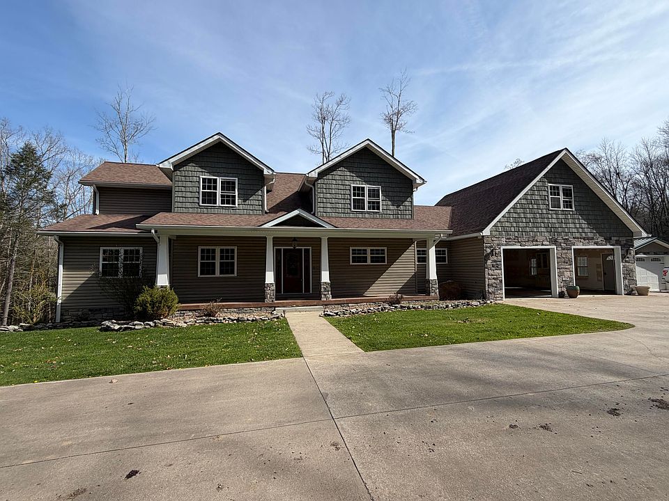 1st image of 171 Mossy Rock Dr