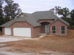 3847 Falcon Ln, Edmond, OK 73034