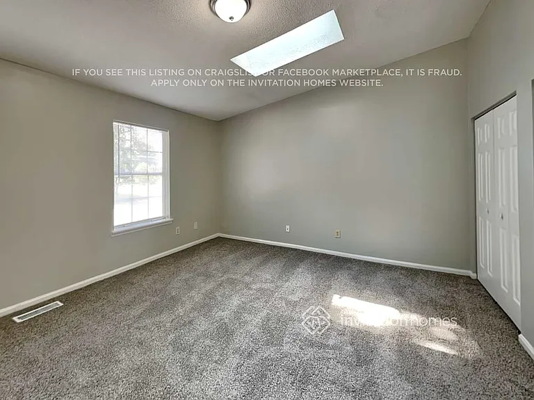 7025 Markway Dr — Photo 12