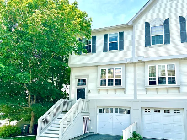 2680 Hartford Avenue #17, Hartford, VT 05001