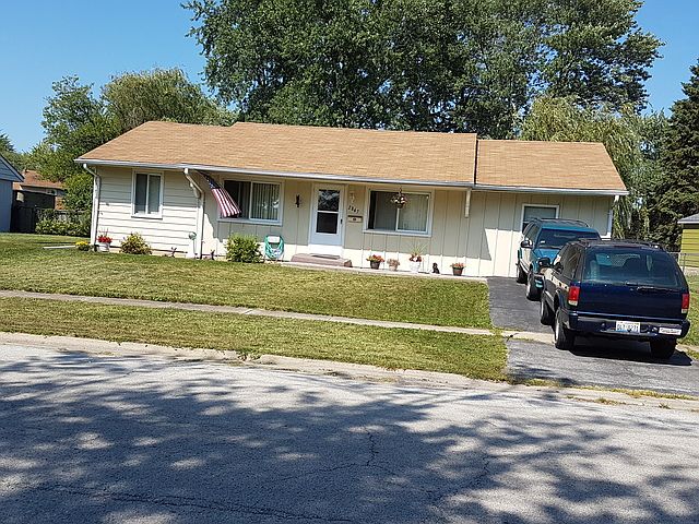 1st image of 2847 Nichols Dr