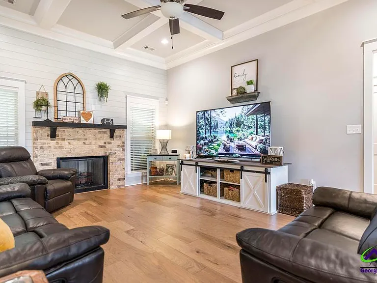 306 Rustic Live Oak Trl — Photo 10
