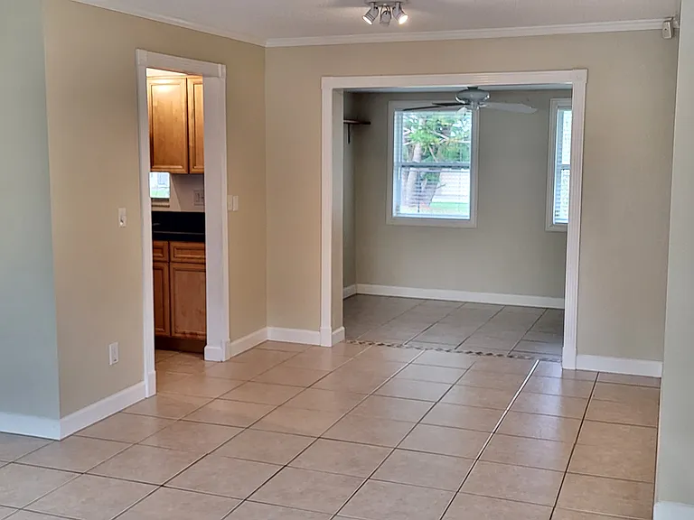 1480 Queen Anne Dr — Photo 9