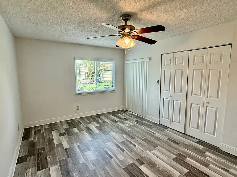 1515 Huntington Ln #117 — Photo 12