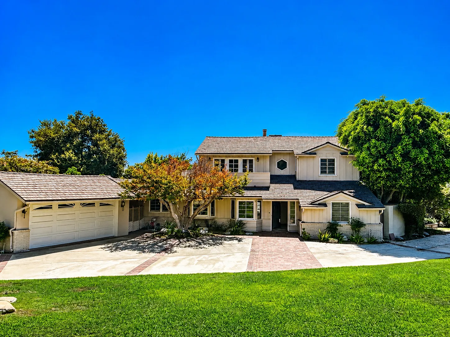 4 bed, 3292 sqft, $6,500 — Photo 1