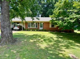 2122 Hixon Ave, Florence, AL 35630