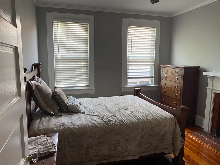 211 Shuler St — Photo 16