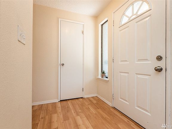 5th image of 12618 125th Avenue Ct E