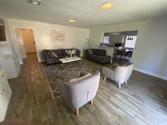 2nd image of 5566 Beechnut St