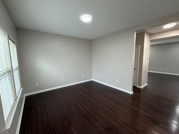 2nd image of 176 Stone Ridge Blvd