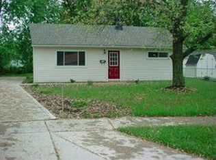 114 Hall Ct, Greenwood, IN 46143