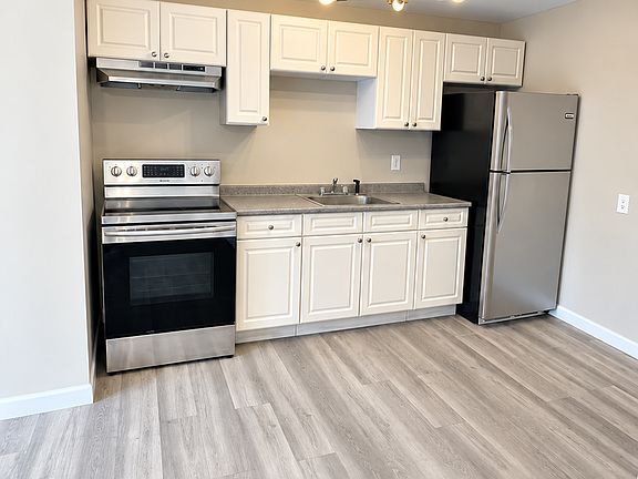 2nd image of 8-30 Summer St #1