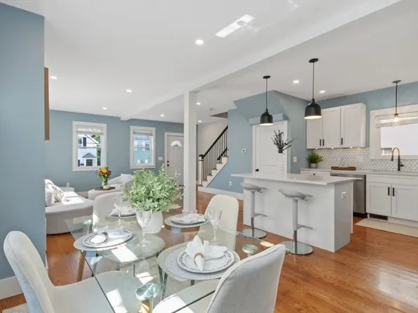 22 Harding Ter, Dedham, MA 02026