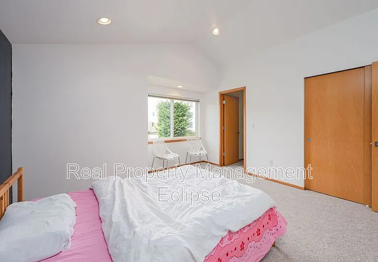 1145 N 91st St #A — Photo 20