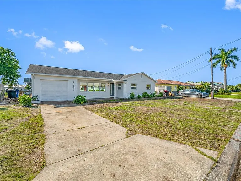 7930 Causeway Blvd S — Photo 51
