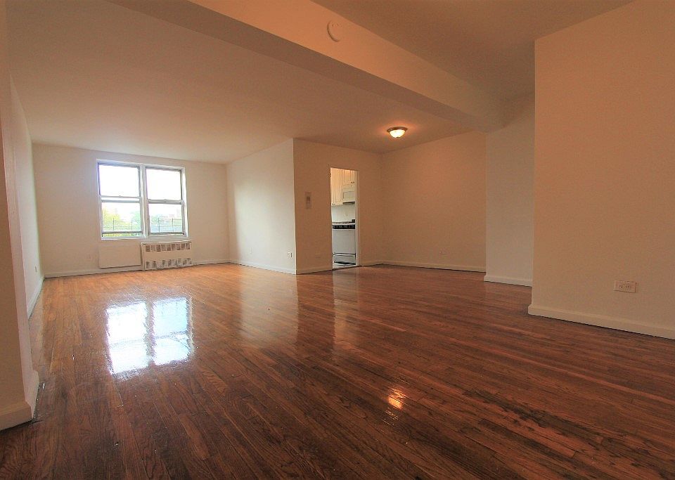 1st image of 14487 41st Ave APT 404