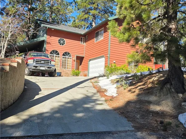 2692 Valhalla Dr, Running Springs, CA 92382