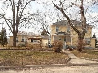 724 Laplaisance Rd, Monroe, MI 48161