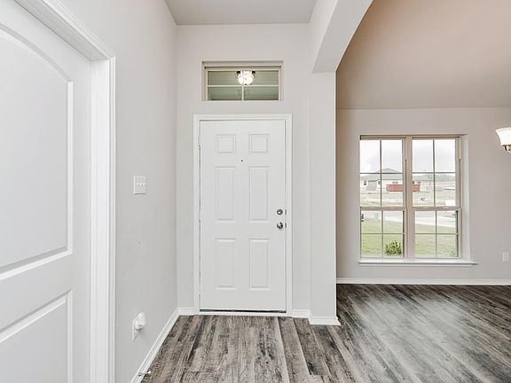 2nd image of 1227 Lilac Ledge Dr