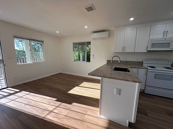 3rd image of 3642 Wilson Ave #48