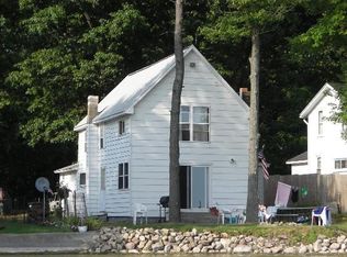 11215 Oakleigh Dr, Middleville, MI 49333