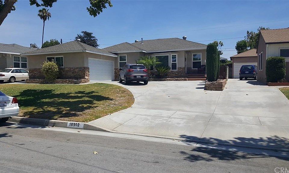 1st image of 10902 Bonavista Ln