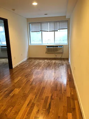 Rented by 18 REALTY | media 6