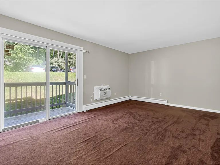 2740 South Rd #G15 — Photo 17