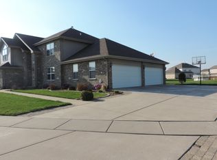 24512 S Arrowhead Dr, Manhattan, IL 60442