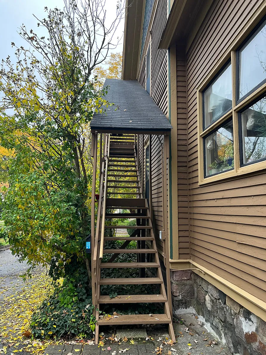 Building Photo - 515 Minor Ave #2